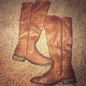 Breckelle brown high boots ❤️